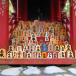 Next to Kaizan-do, a smaller shrine called San-no-miya is dedicated to safe delivery in childbirth. The tablets represent a Japanese chess piece called kyosha, which can only move forward in a straight line—not unlike the desired path of giving birth!