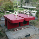 Straw sandals are one of Hannō's traditional crafts. Large metal versions of the sandals are found in parks and shrines throughout the area.