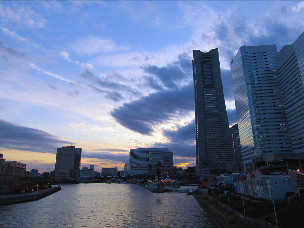 Yokohama's iconic Landmark Tower at dusk