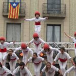 Els Falcons de Barcelona performing the Diada Castellera.