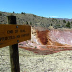 The end of the Painted Cove Trail has panoramic views of the hills and the Painted Hills Reservoir.