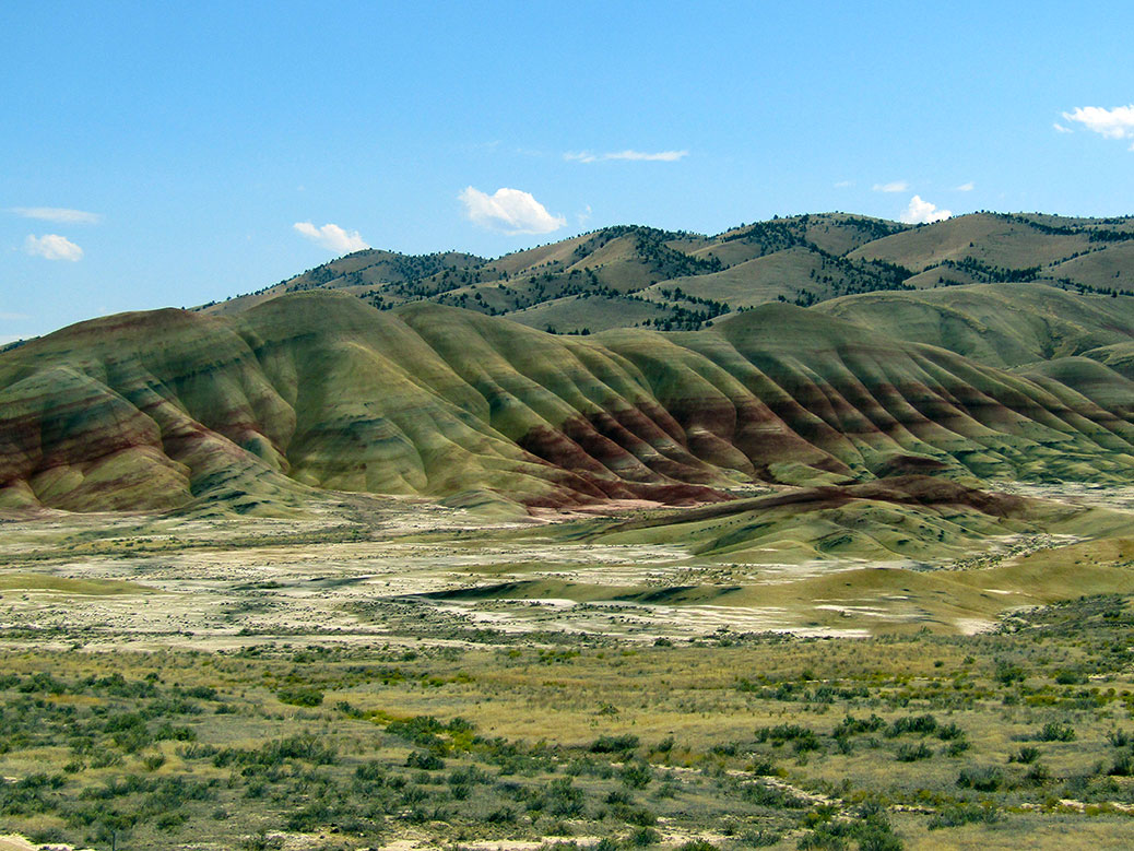 Looking over the main section of the Painted Hills from the viewpoint.